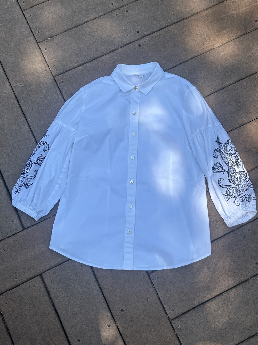 J. Jill White Button-Front Shirt with Embroidered Sleeves - women